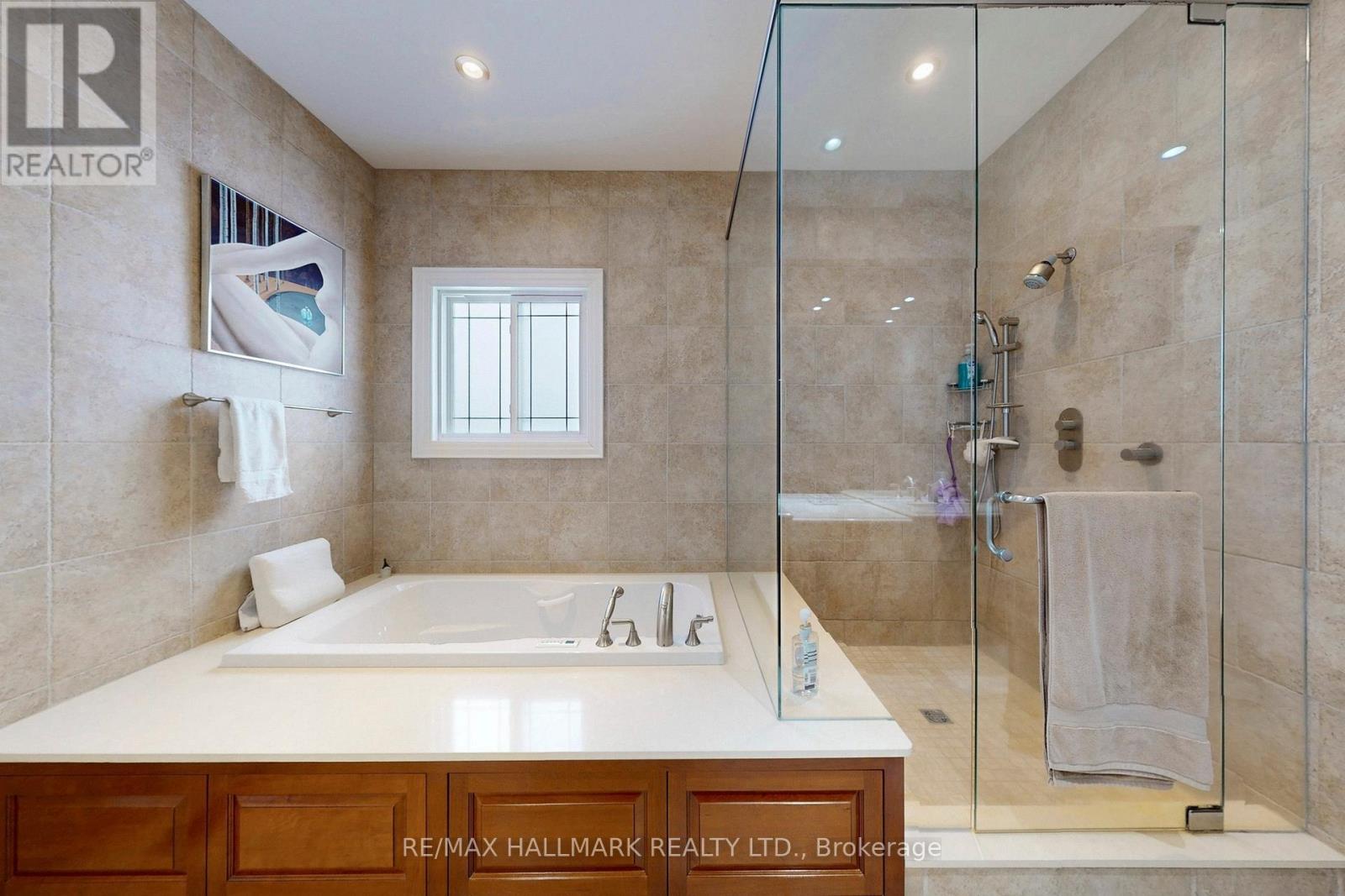 67 Grayfield Drive, Whitchurch-Stouffville, Ontario  L4A 0B1 - Photo 23 - N12646828