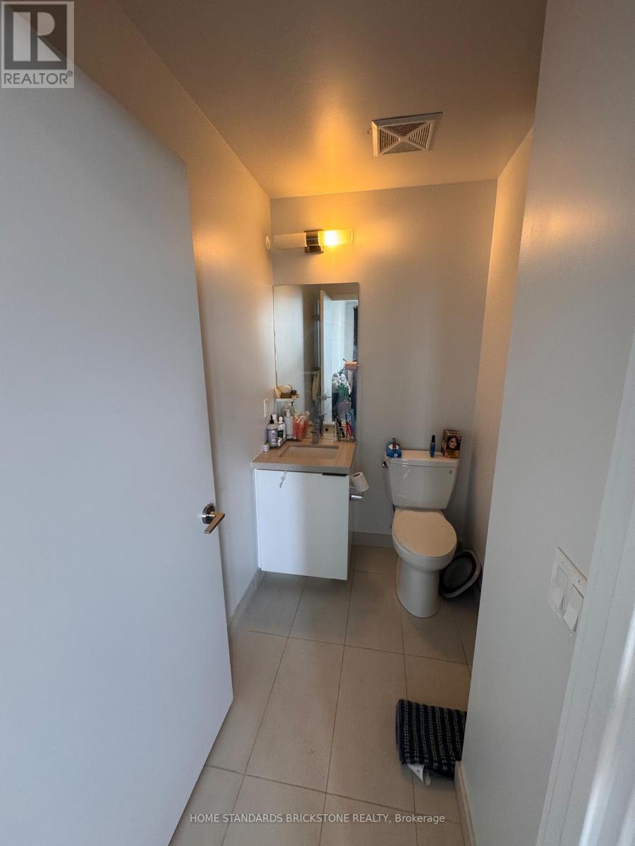 1101 - 8 Eglinton Avenue E, Toronto, Ontario  M4P 0C1 - Photo 2 - C12977950