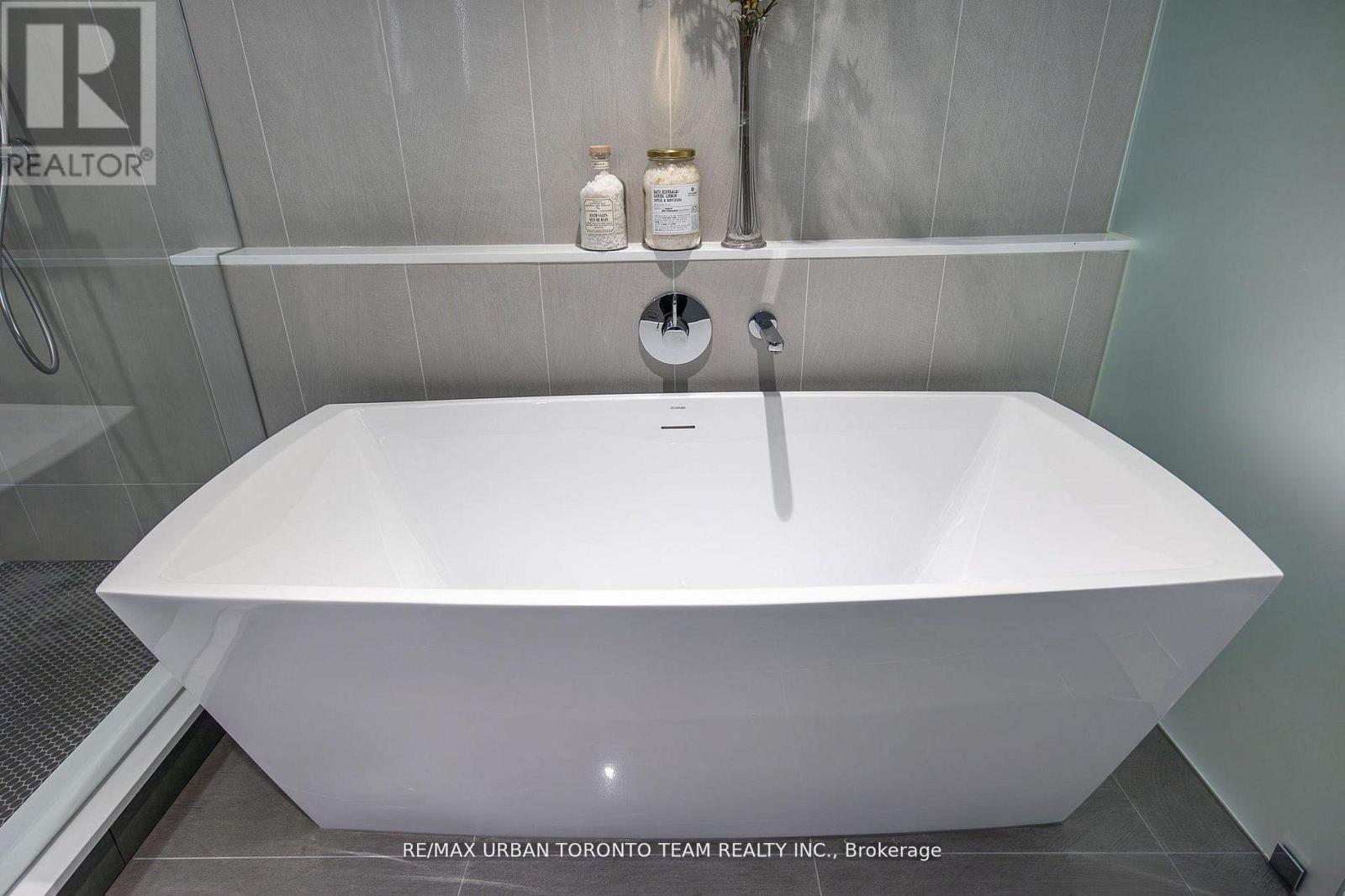 415 - 155 Merchants' Wharf, Toronto, Ontario  M5A 0Y4 - Photo 22 - C12978032