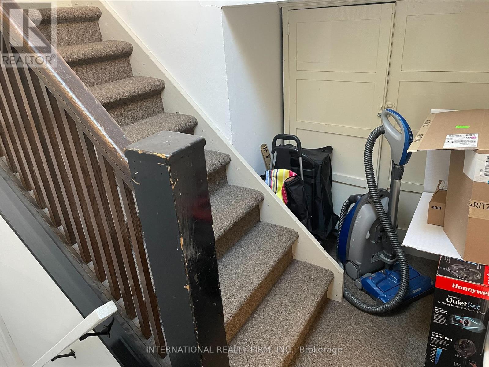 Unit D - 201 Madison Avenue, Toronto, Ontario  M5R 2S6 - Photo 13 - C12978126