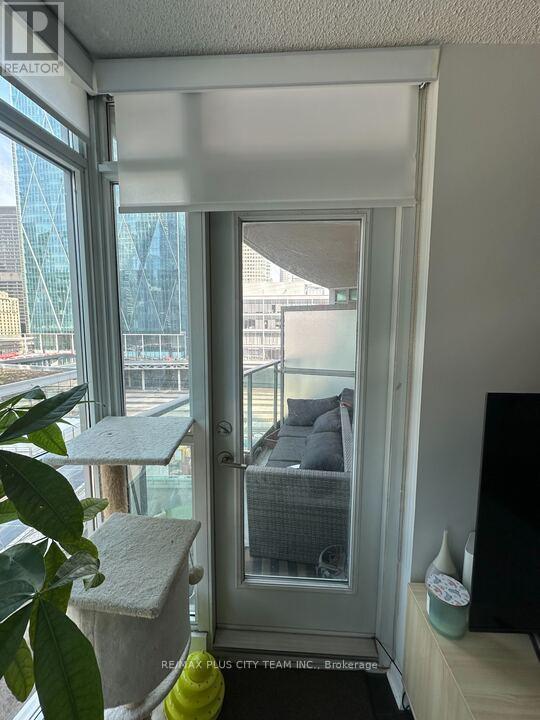 1002 - 18 Yonge Street, Toronto, Ontario  M5E 1R4 - Photo 14 - C12978158