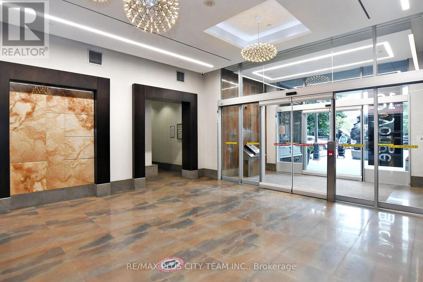 1002 - 18 Yonge Street, Toronto, Ontario  M5E 1R4 - Photo 23 - C12978158