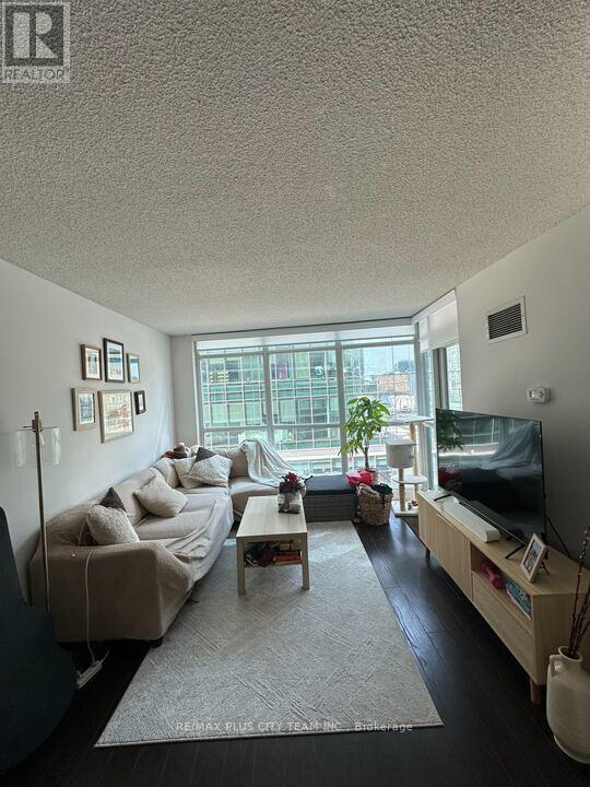 1002 - 18 Yonge Street, Toronto, Ontario  M5E 1R4 - Photo 3 - C12978158