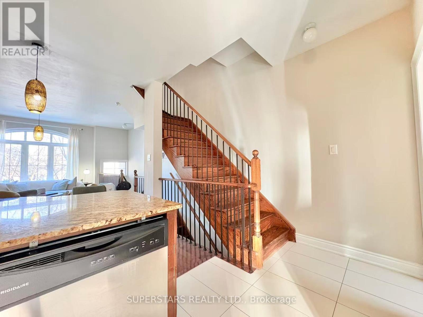 137a Finch Avenue E, Toronto, Ontario  M2N 0H7 - Photo 10 - C12978160