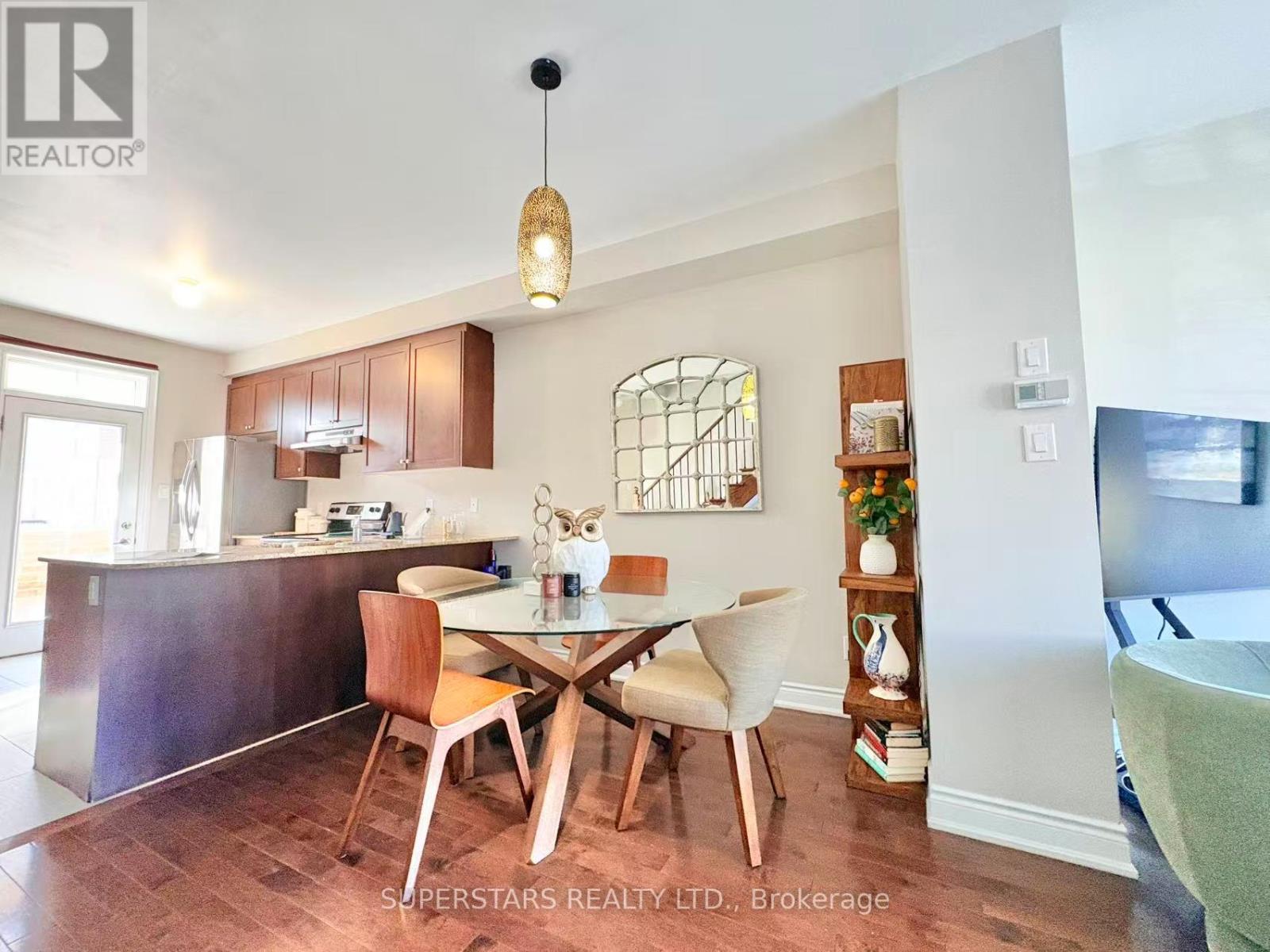 137a Finch Avenue E, Toronto, Ontario  M2N 0H7 - Photo 4 - C12978160