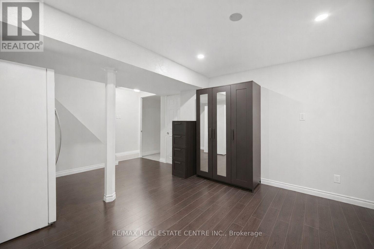 11 Sheringham Street, Brampton, Ontario  L6Z 2P5 - Photo 32 - W12967722