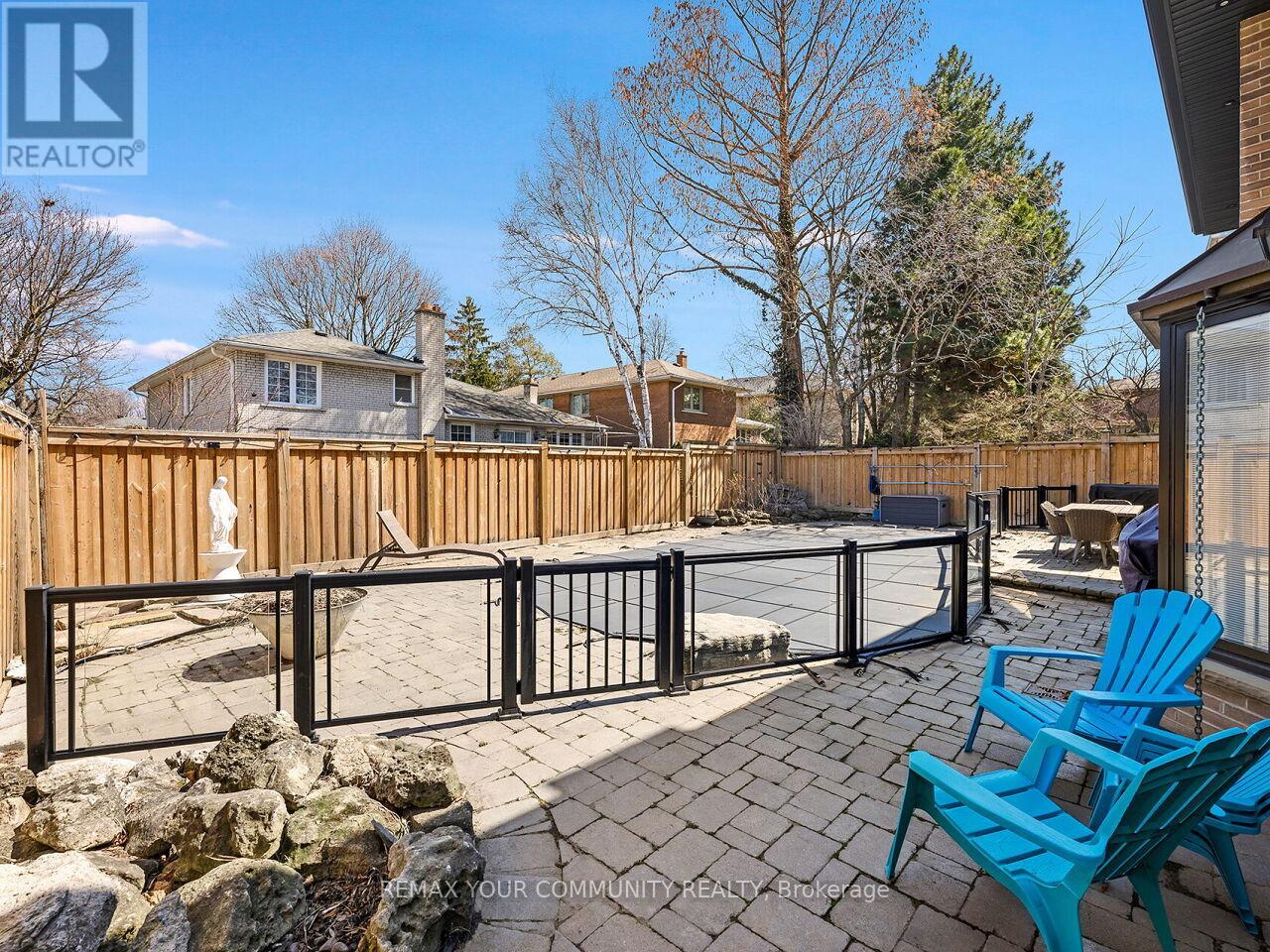 239 Wincott Drive, Toronto, Ontario  M9R 2R6 - Photo 41 - W12977792