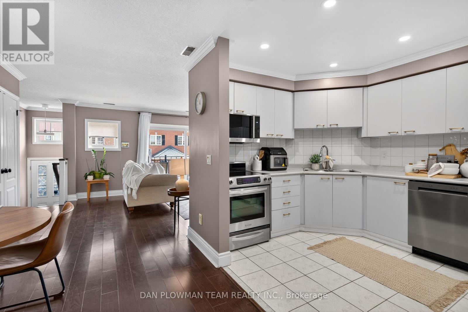 609 - 1400 The Esplanade Street N, Pickering, Ontario  L1V 6V2 - Photo 9 - E12976616