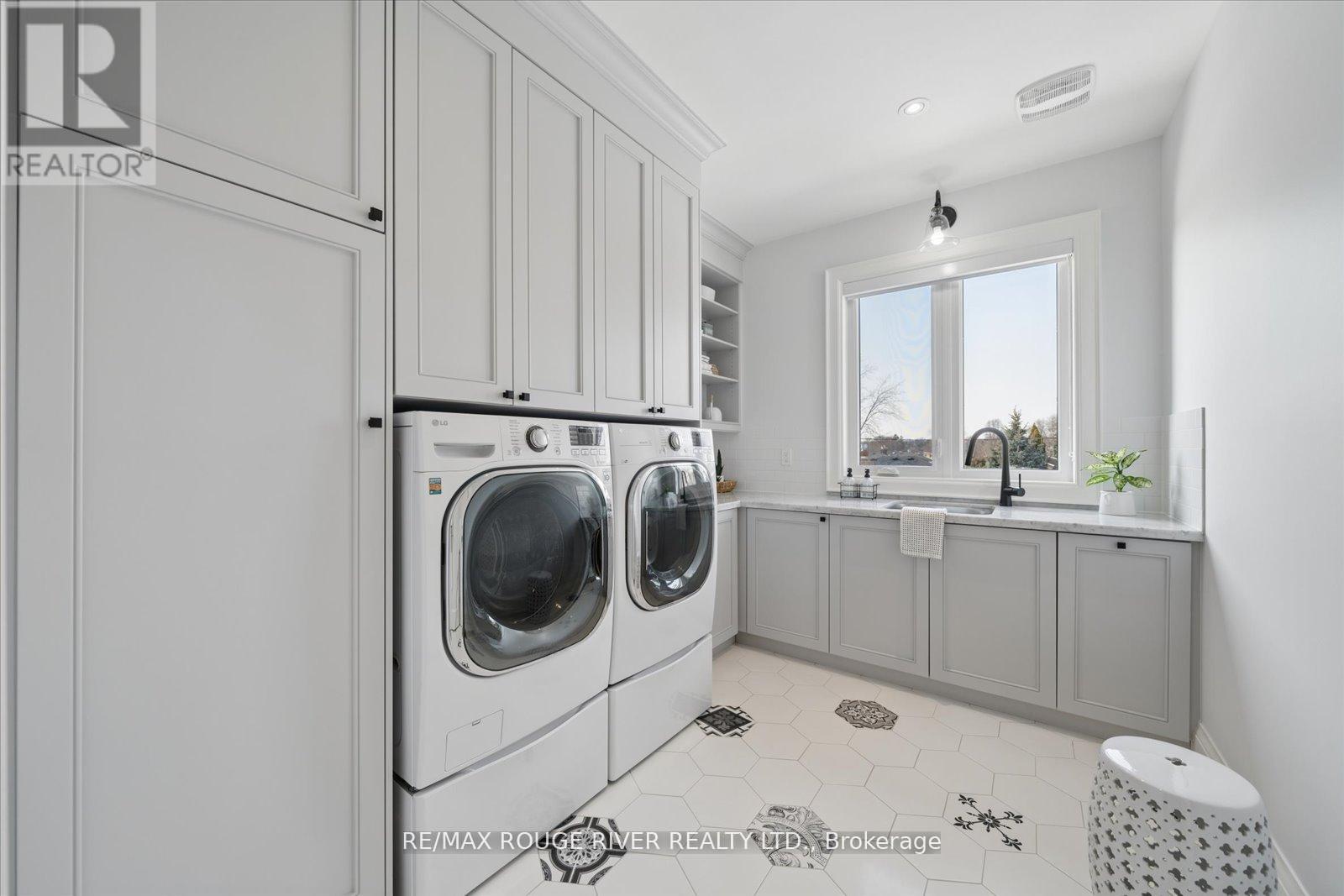 1278 Trellis Court, Pickering (Bay Ridges), Ontario  L1W 1J2 - Photo 33 - E12978144