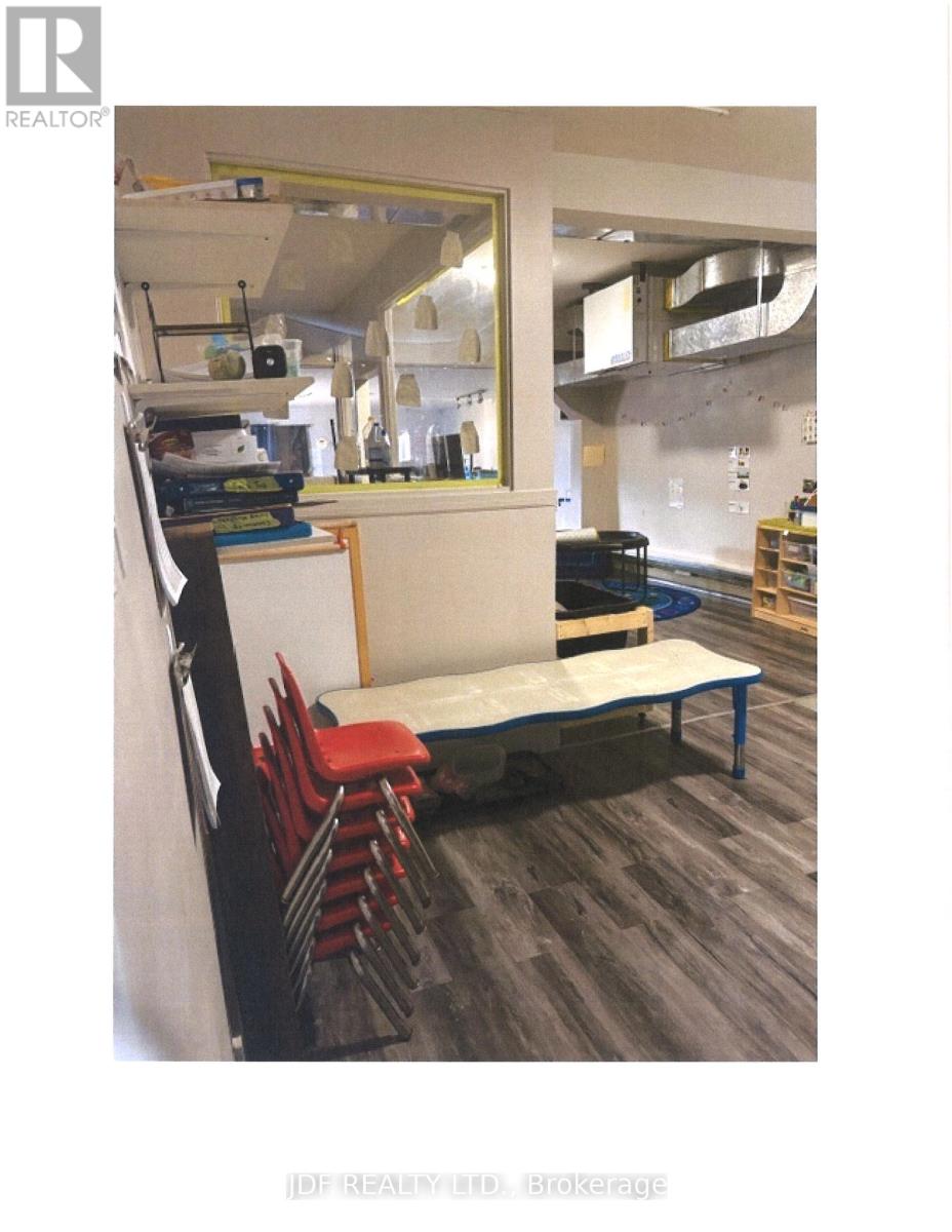 155 Church Street, Gravenhurst, Ontario  P1P 1H3 - Photo 4 - X12972218