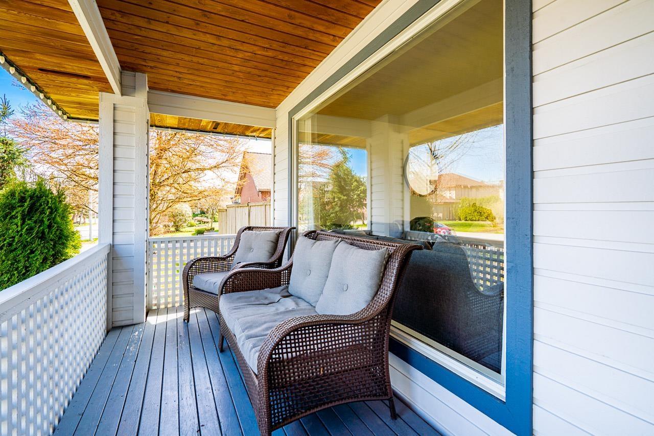 16356 N Glenwood Crescent, Surrey, British Columbia  V4N 1Y1 - Photo 2 - R3108834