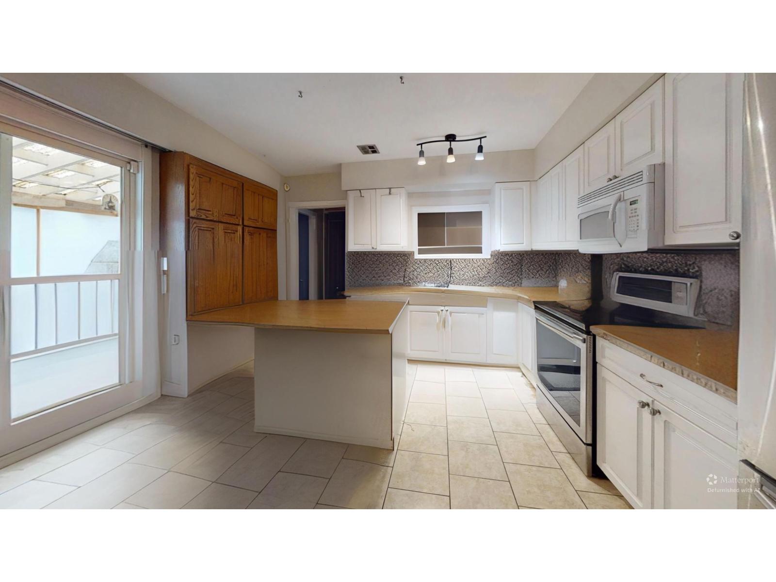 9336 Broadway Street, Chilliwack Proper East, Chilliwack, British Columbia  V2P 5V3 - Photo 19 - R3107503