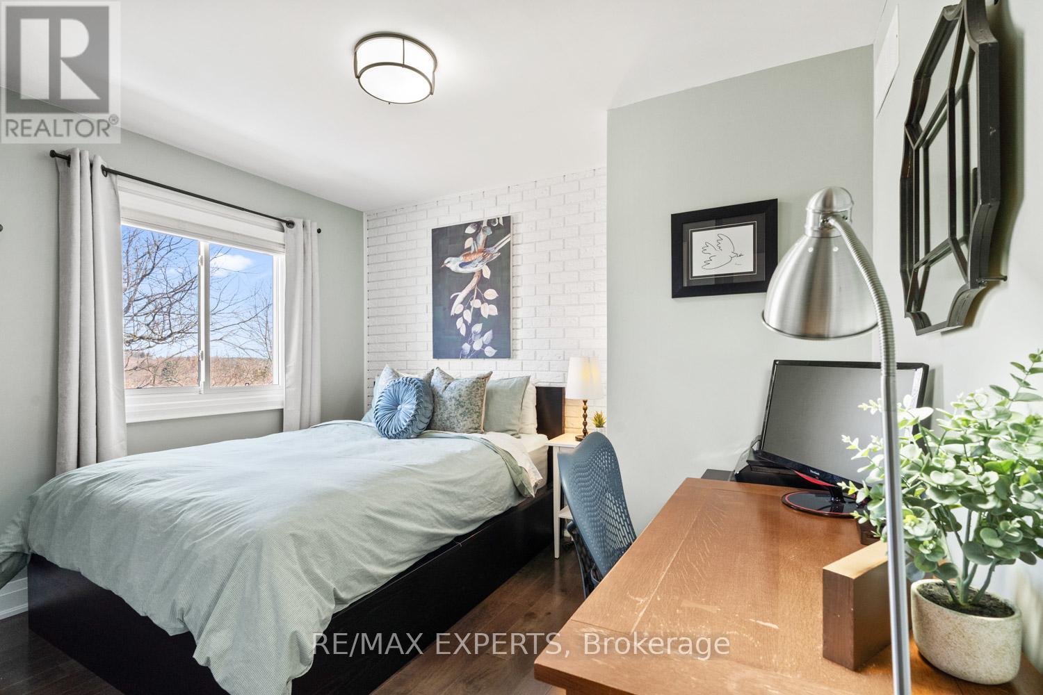 50 Fox Run Lane, Bradford West Gwillimbury (Bradford), Ontario  L3Z 2V1 - Photo 21 - N12977954