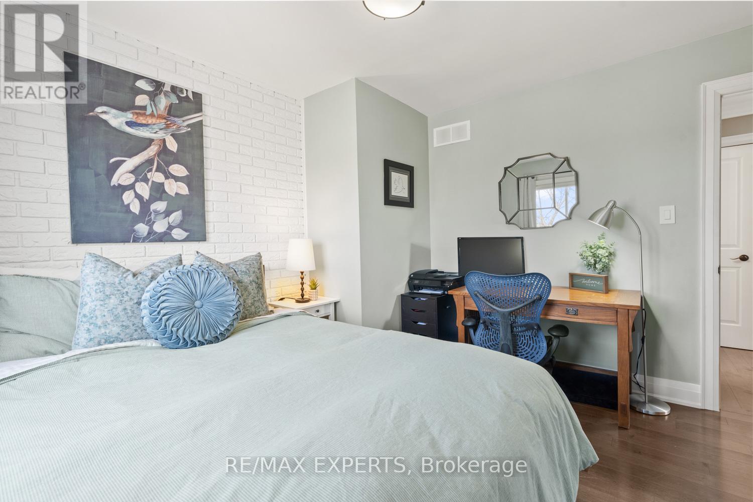 50 Fox Run Lane, Bradford West Gwillimbury (Bradford), Ontario  L3Z 2V1 - Photo 22 - N12977954