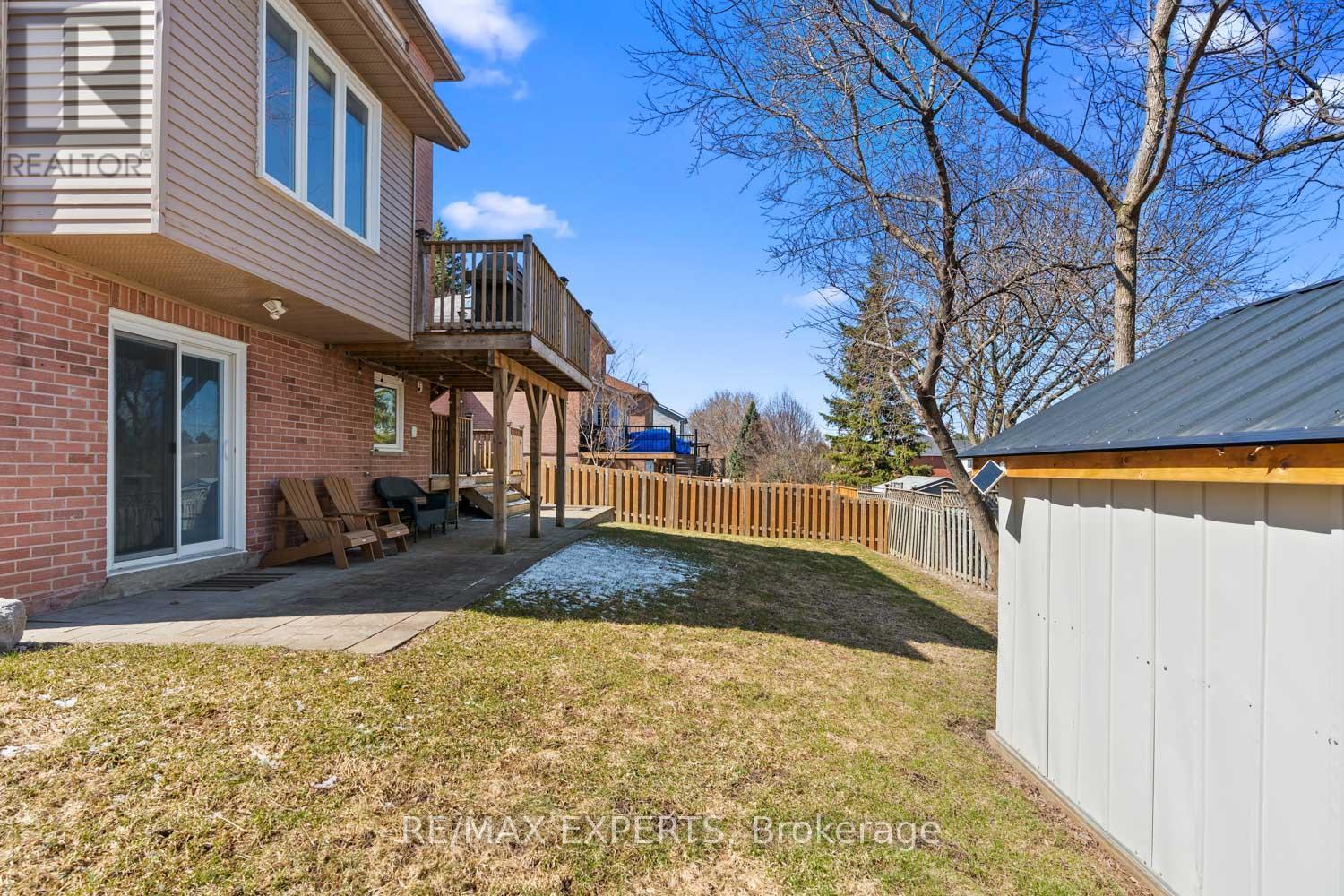 50 Fox Run Lane, Bradford West Gwillimbury (Bradford), Ontario  L3Z 2V1 - Photo 36 - N12977954