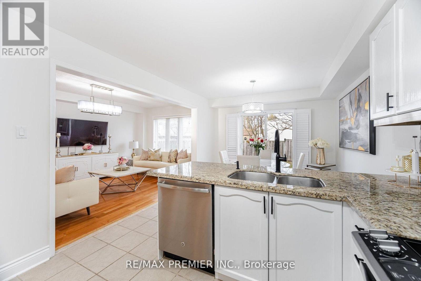 117 Professor Day Drive, Bradford West Gwillimbury (Bradford), Ontario  L3Z 3C1 - Photo 16 - N12977976