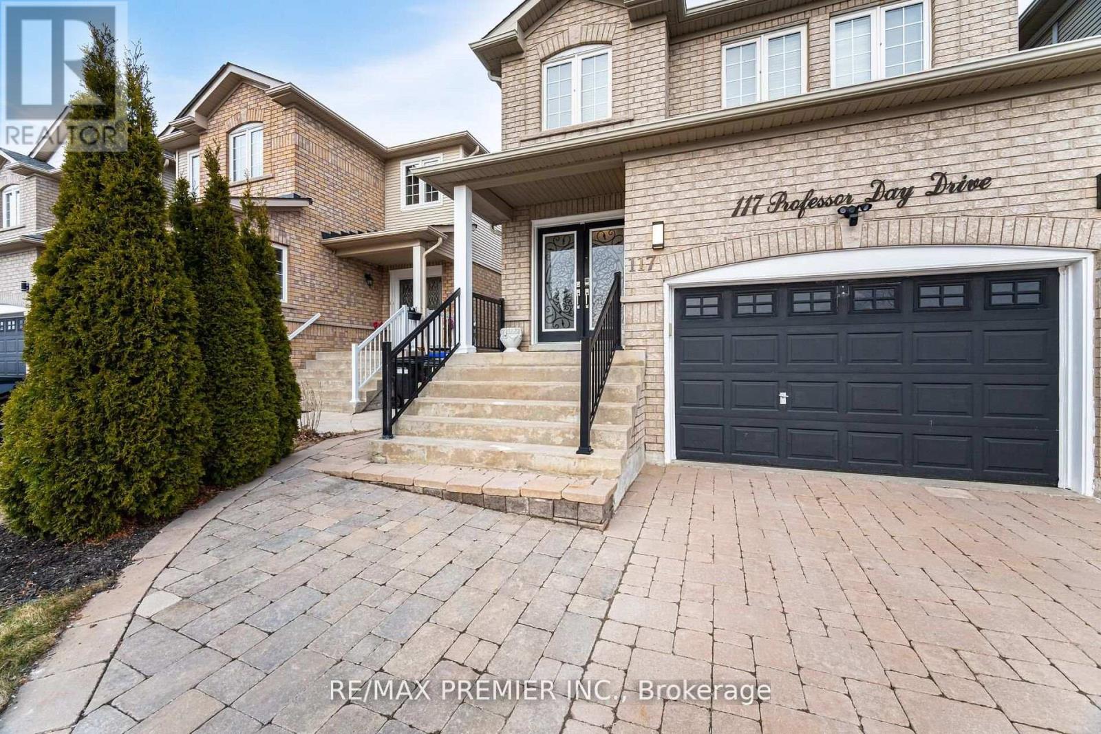 117 Professor Day Drive, Bradford West Gwillimbury (Bradford), Ontario  L3Z 3C1 - Photo 3 - N12977976