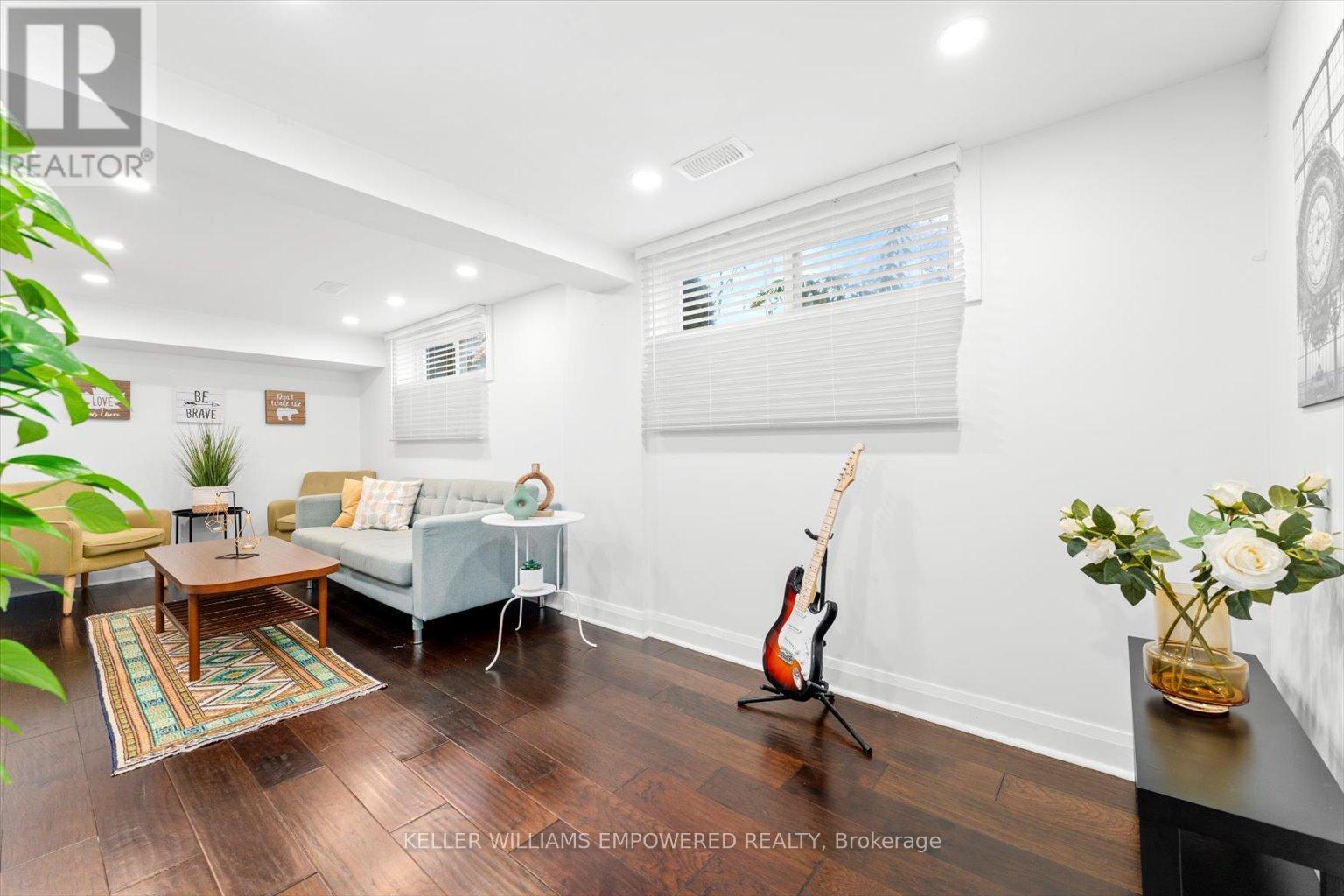 Lower 1 - 65 Murray Drive, Aurora, Ontario  L4G 2C2 - Photo 8 - N12978034