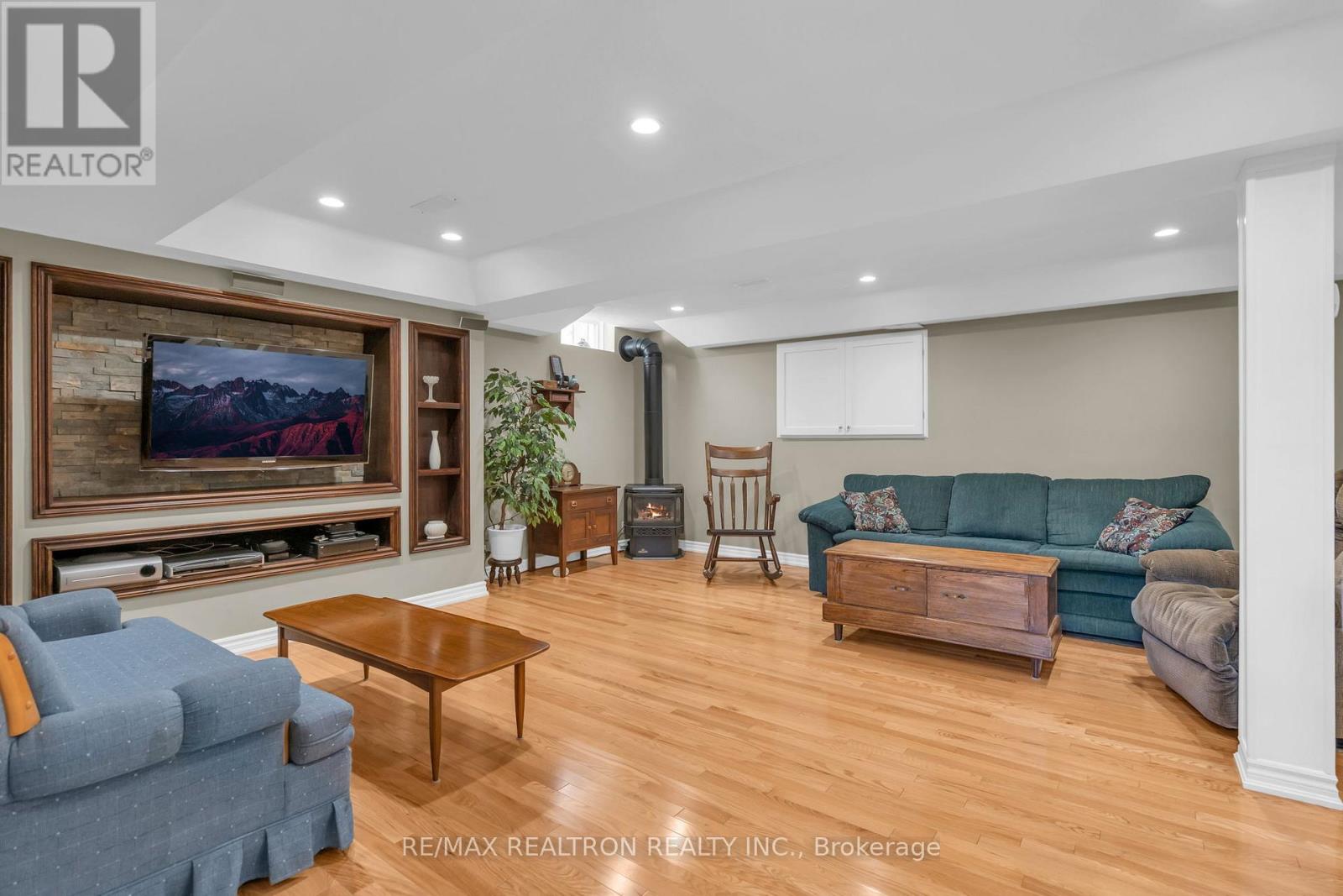 17 Marchant Circle, King, Ontario  L0G 1T0 - Photo 28 - N12978148