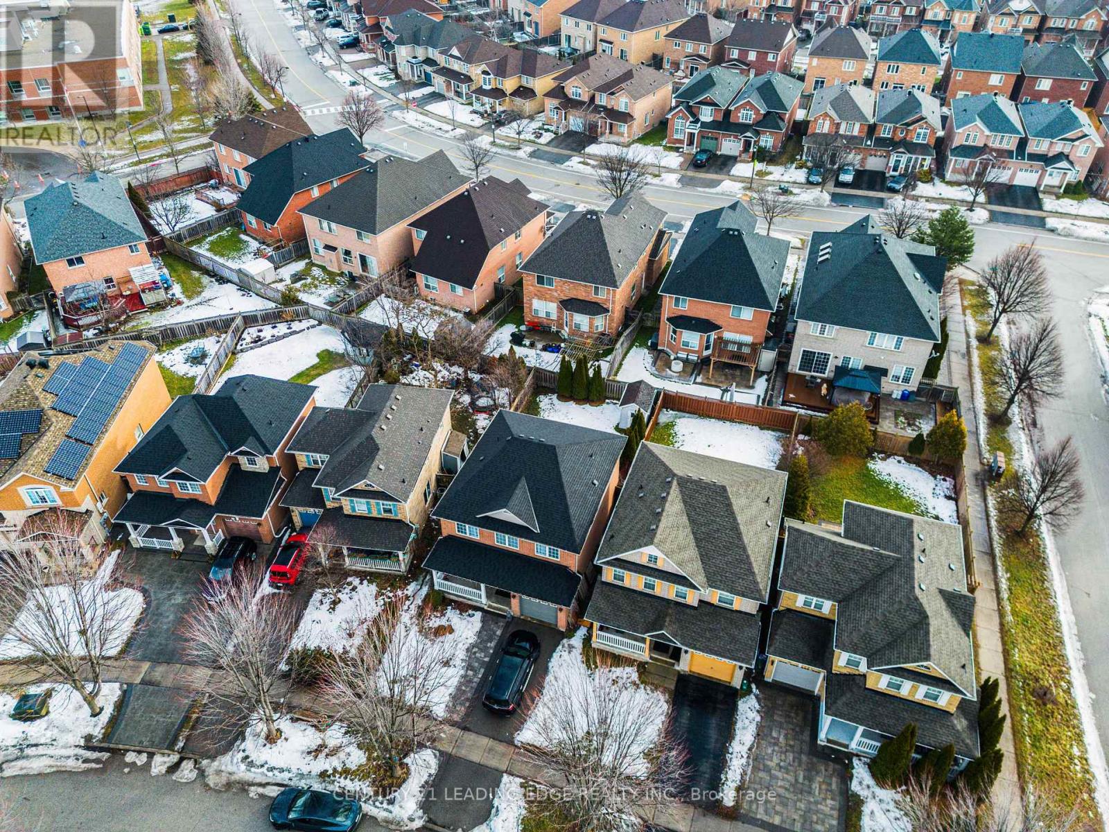 37 Landsdown Crescent, Markham, Ontario  L6E 1M6 - Photo 2 - N12978230