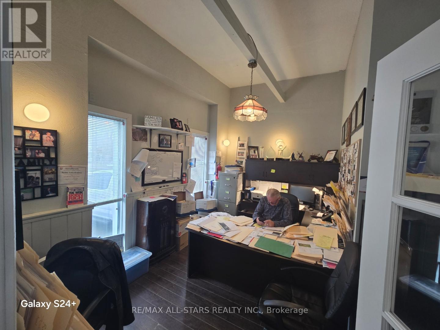 1 Albert Street S, Brock, Ontario  L0C 1H0 - Photo 6 - N12978236