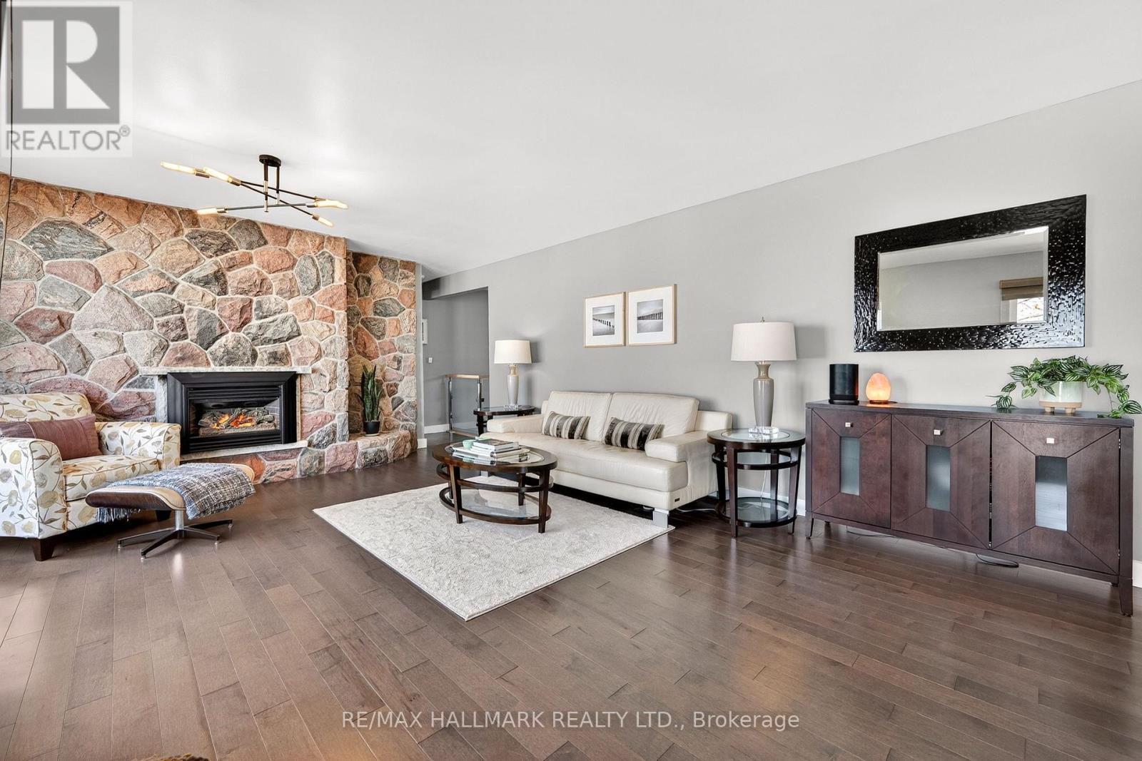 416 Bay Street, Orillia, Ontario  L3V 3X4 - Photo 14 - S12978166