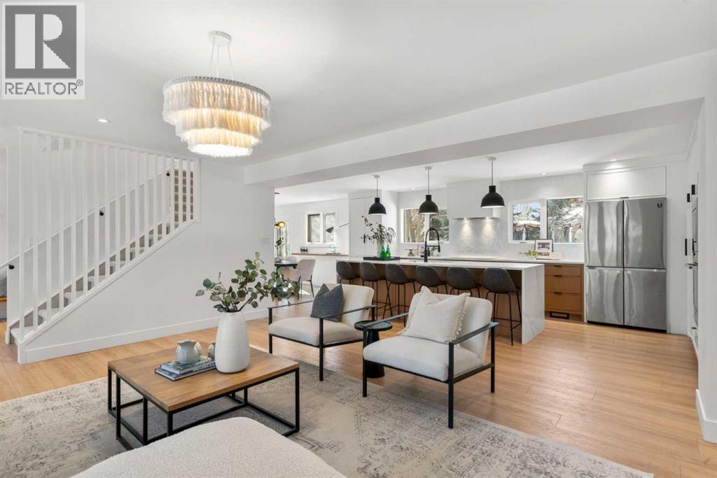 14 Varston Place NW, Calgary, Alberta  T3A 0B7 - Photo 10 - A2297062