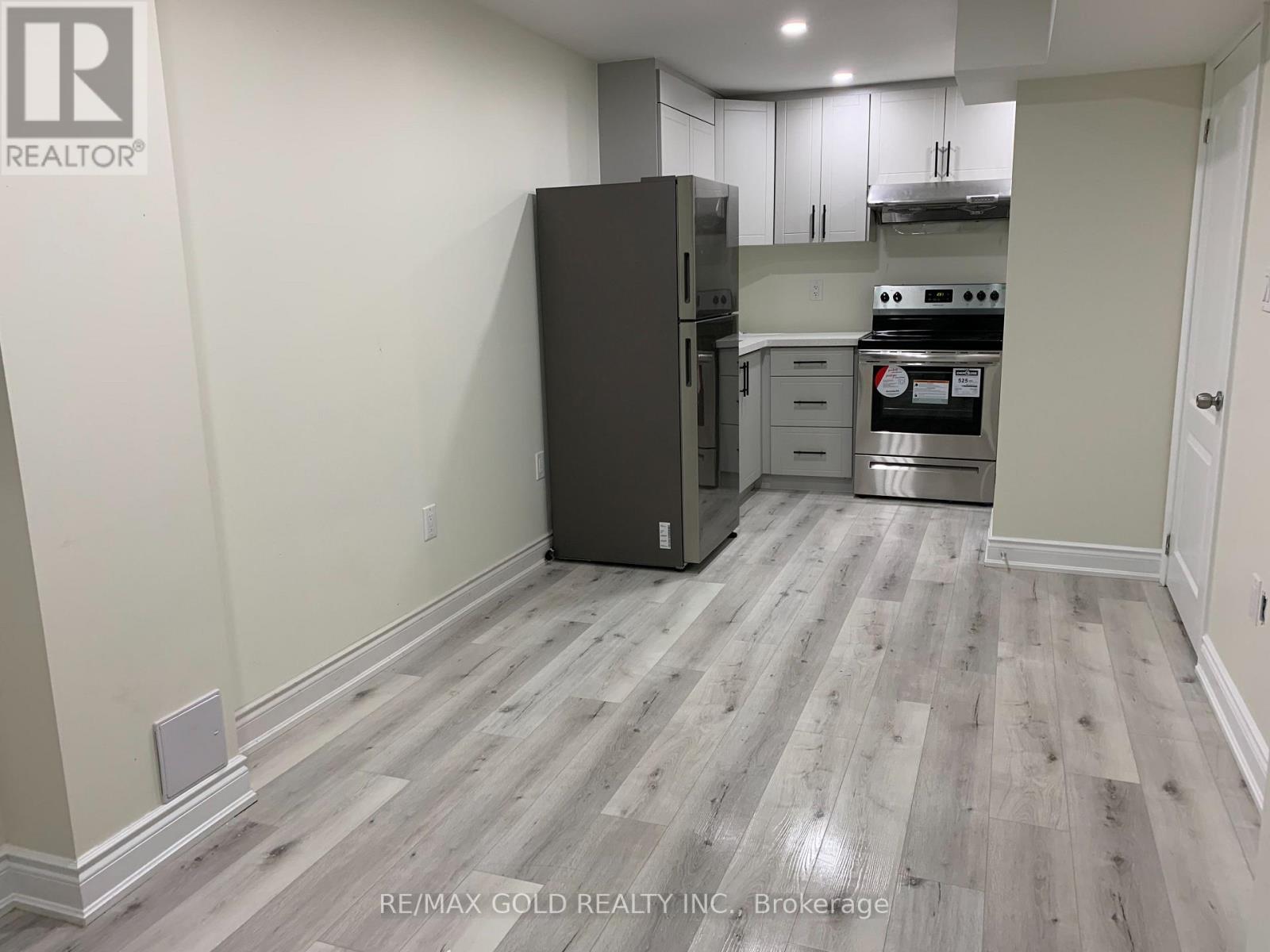 49 Summerdale Crescent, Brampton, Ontario  L6X 4V9 - Photo 15 - W12977632