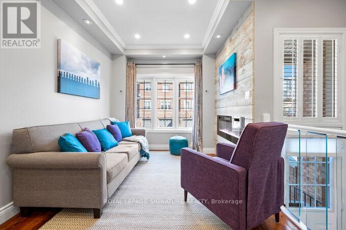 30 - 435 Hensall Circle, Mississauga, Ontario  L5A 4P1 - Photo 6 - W12977924