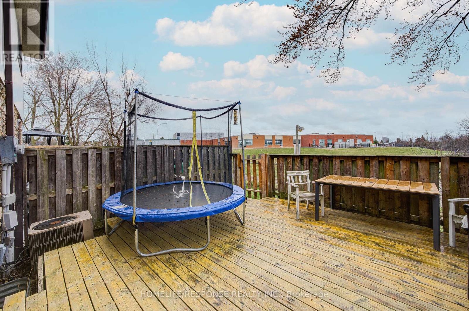 21 Dawson Crescent, Brampton, Ontario  L6V 3M5 - Photo 34 - W12977948