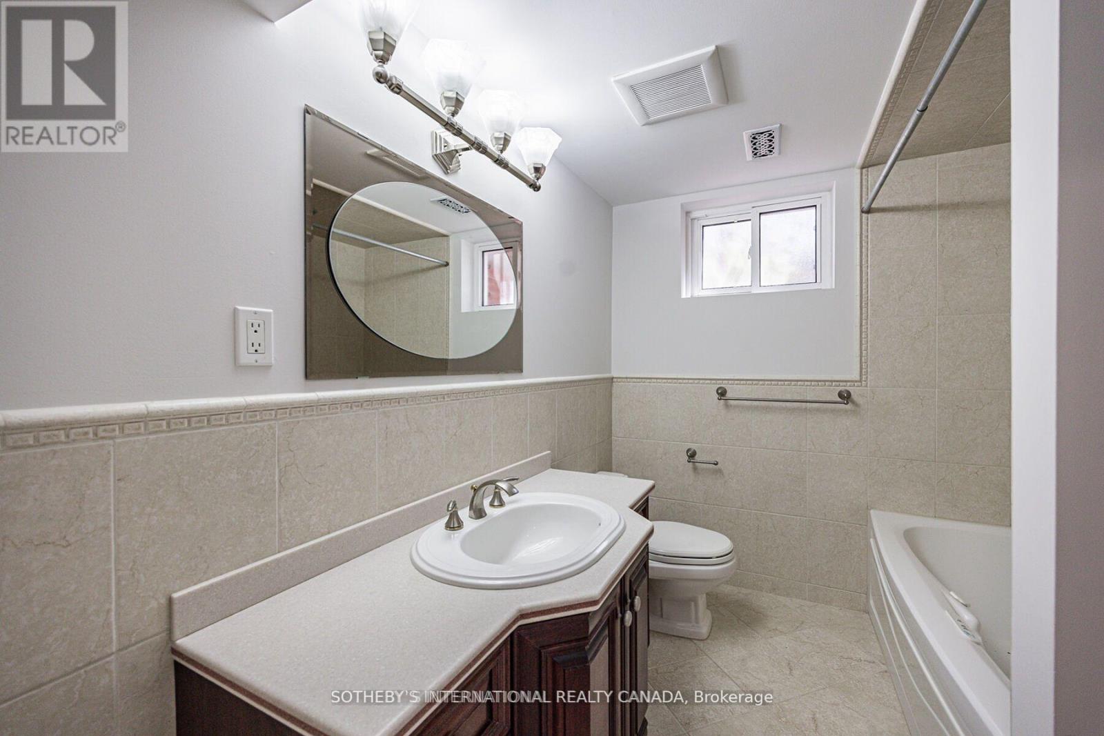 Bsmnt - 942 Fletcher Valley Crescent, Mississauga, Ontario  L5J 2X7 - Photo 17 - W12977982