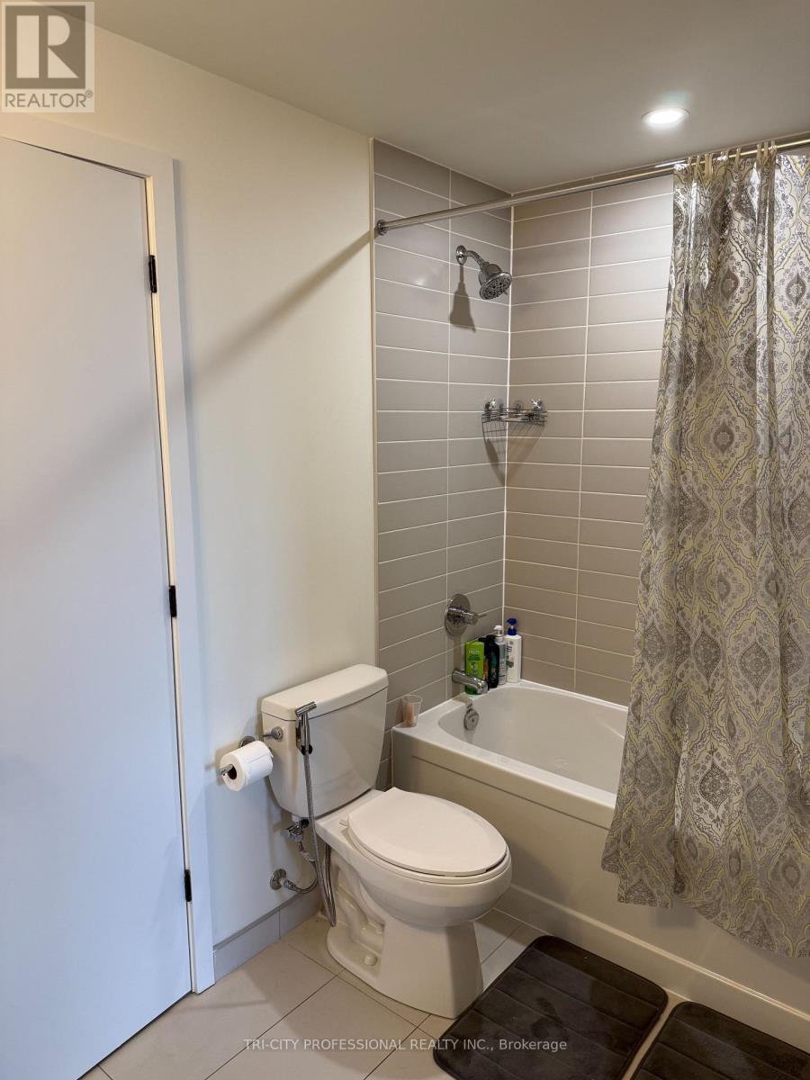 905 - 335 Wheat Boom Drive, Oakville, Ontario  L6H 7Y1 - Photo 13 - W12977992