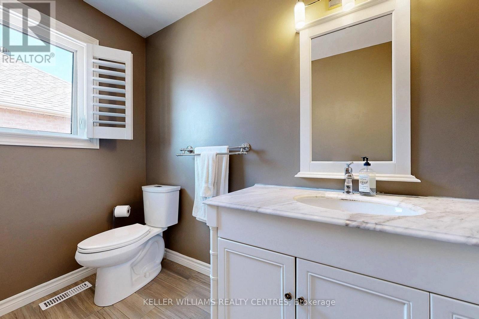 89 Taylorwood Avenue, Caledon, Ontario  L7E 1J6 - Photo 33 - W12978020