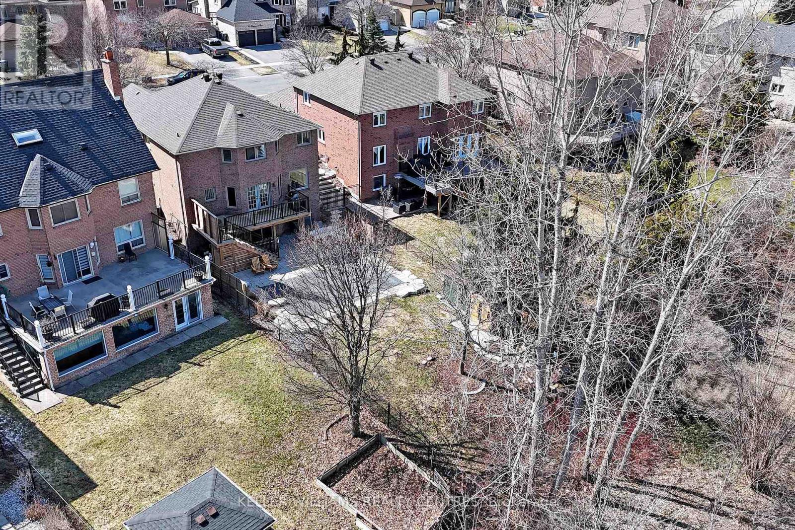 89 Taylorwood Avenue, Caledon, Ontario  L7E 1J6 - Photo 45 - W12978020