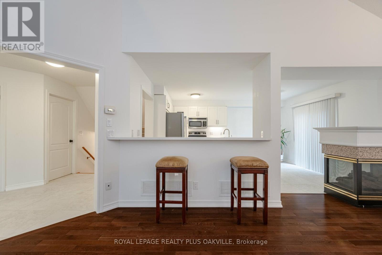 1 - 2250 Rockingham Drive, Oakville, Ontario  L6H 6J3 - Photo 18 - W12978036