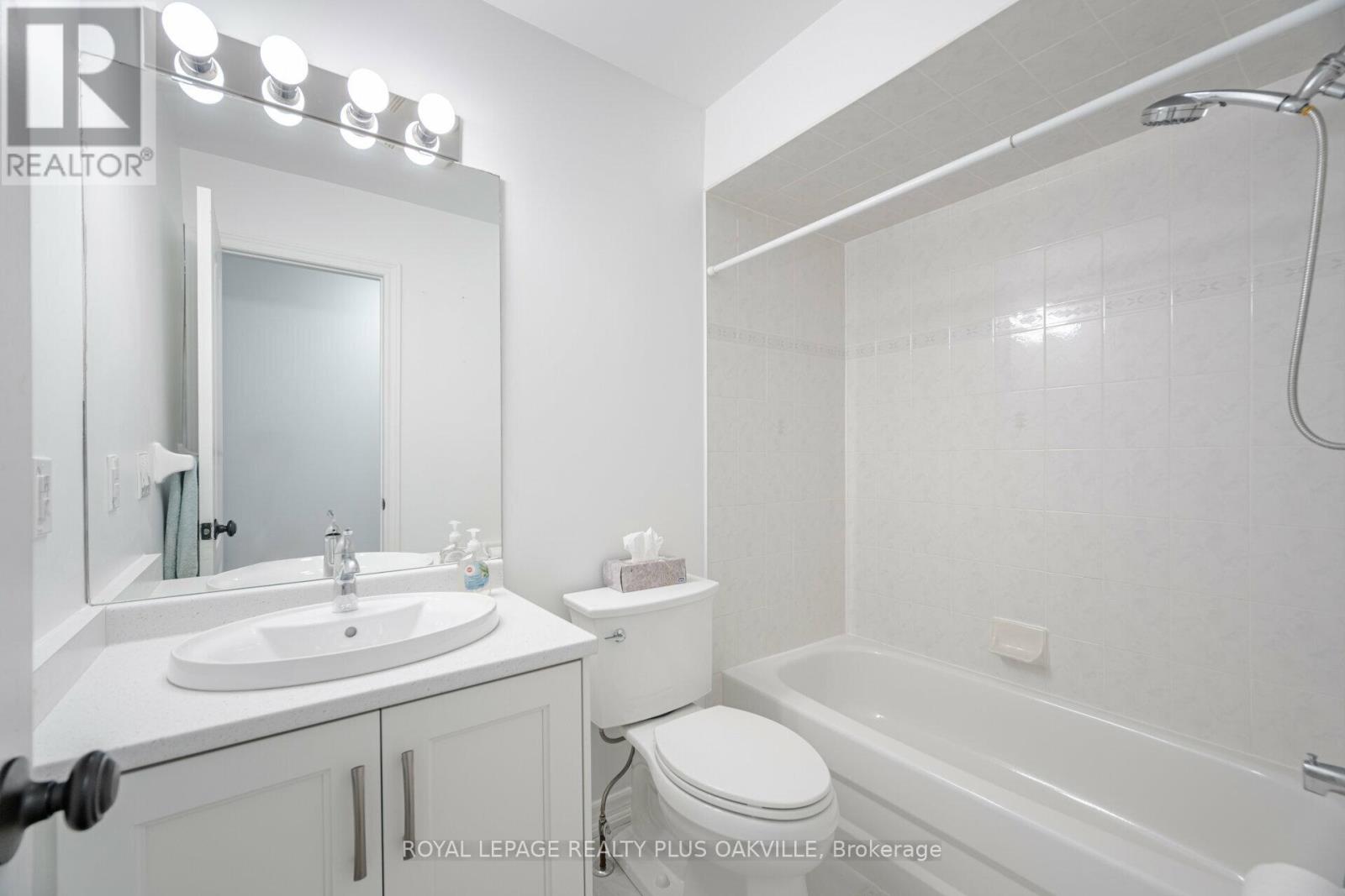 1 - 2250 Rockingham Drive, Oakville, Ontario  L6H 6J3 - Photo 26 - W12978036