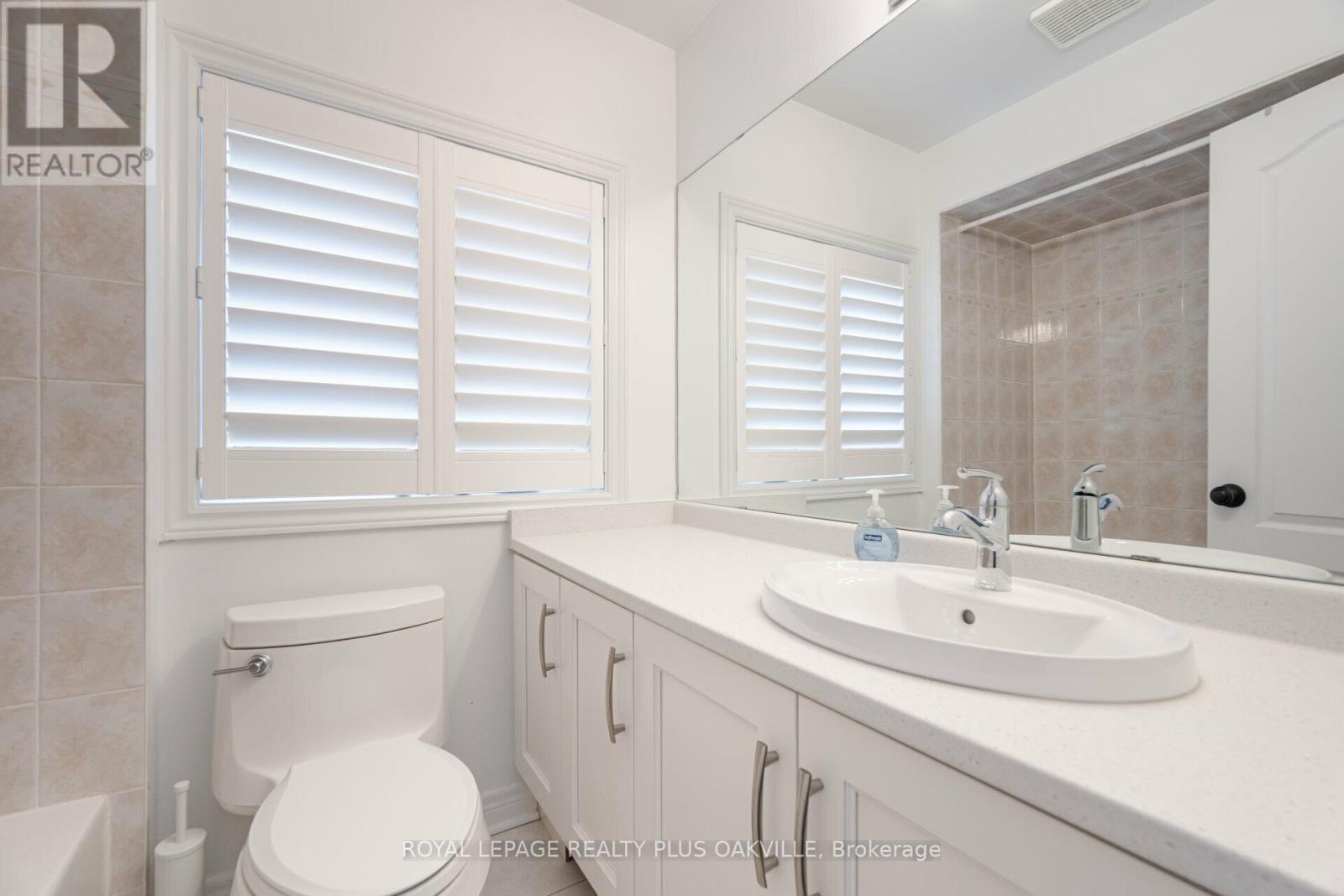 1 - 2250 Rockingham Drive, Oakville, Ontario  L6H 6J3 - Photo 34 - W12978036