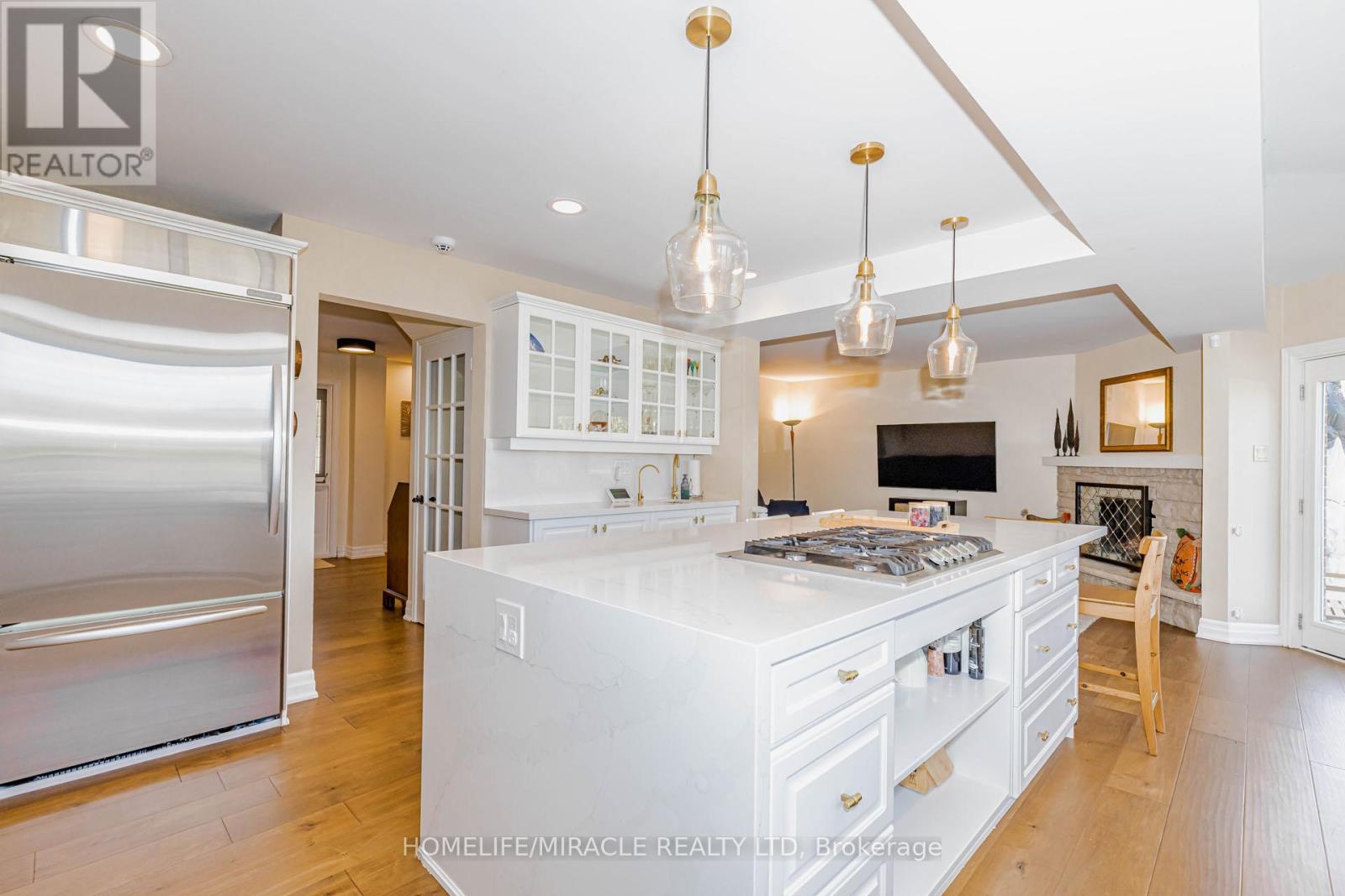 253 Mccraney Street W, Oakville, Ontario  L6H 3A9 - Photo 17 - W12978040