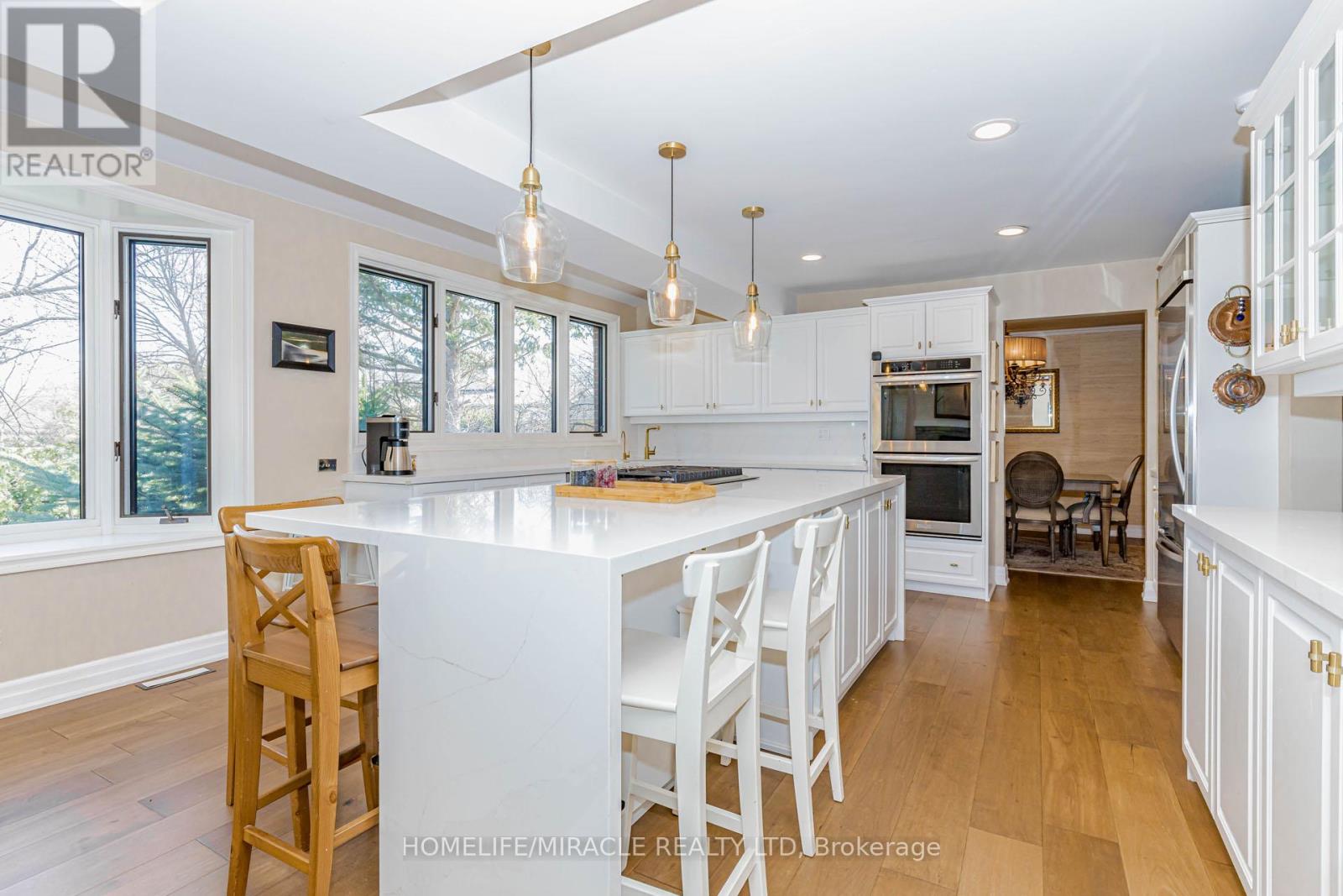 253 Mccraney Street W, Oakville, Ontario  L6H 3A9 - Photo 21 - W12978040