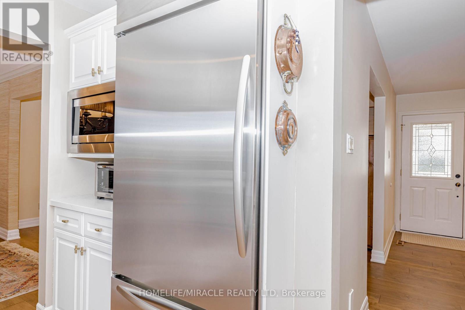 253 Mccraney Street W, Oakville, Ontario  L6H 3A9 - Photo 27 - W12978040