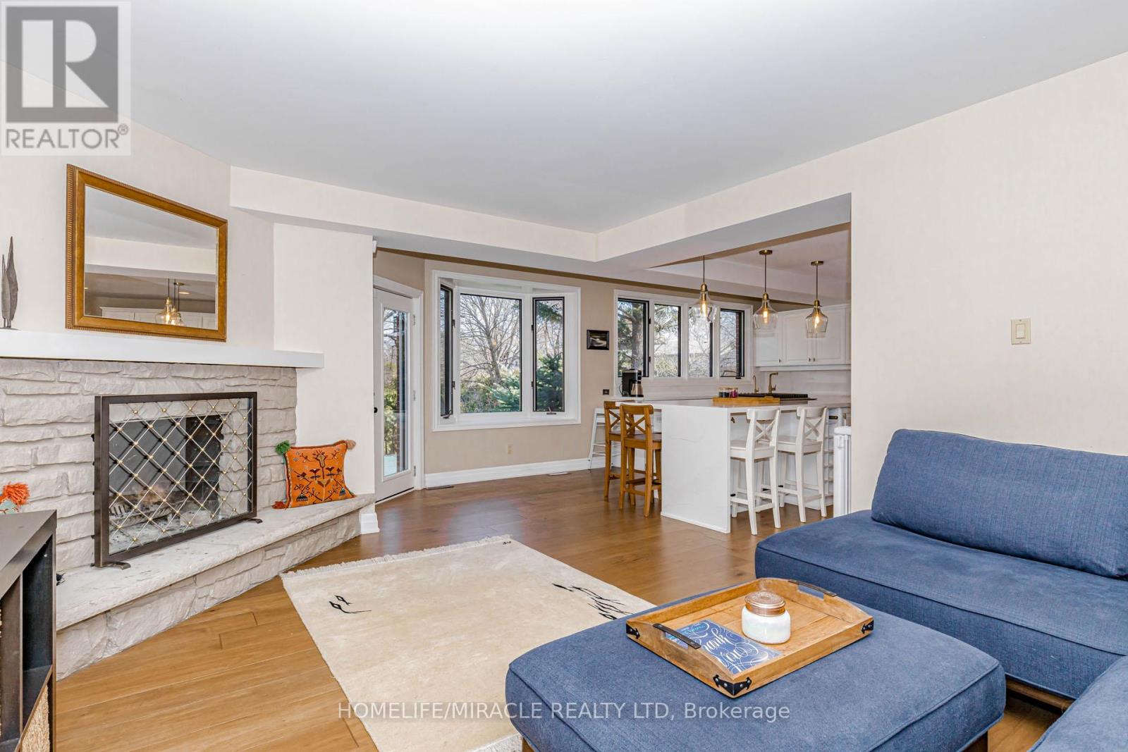 253 Mccraney Street W, Oakville, Ontario  L6H 3A9 - Photo 32 - W12978040