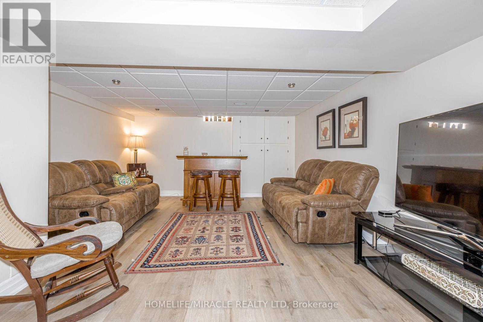 253 Mccraney Street W, Oakville, Ontario  L6H 3A9 - Photo 38 - W12978040