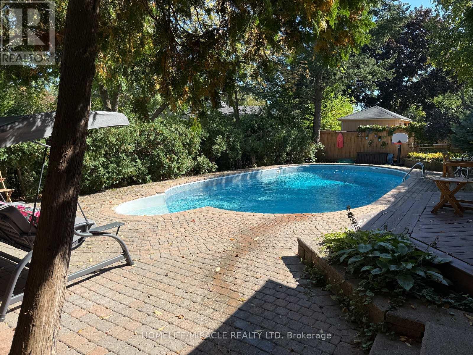 253 Mccraney Street W, Oakville, Ontario  L6H 3A9 - Photo 43 - W12978040