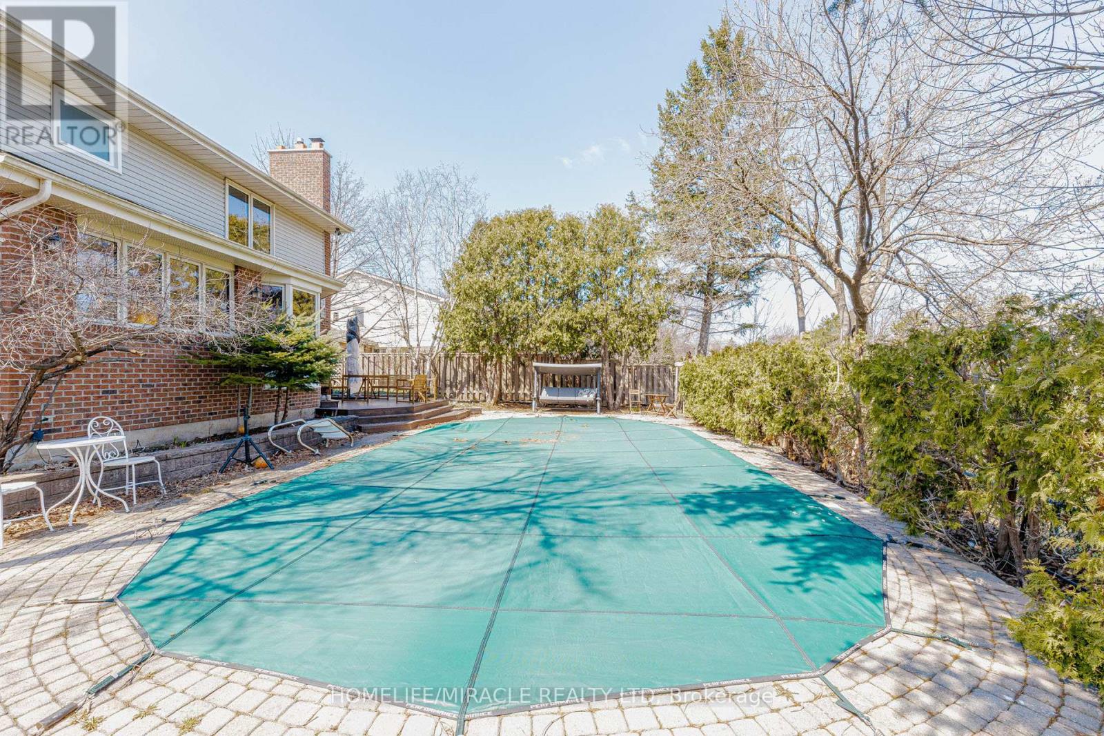 253 Mccraney Street W, Oakville, Ontario  L6H 3A9 - Photo 44 - W12978040