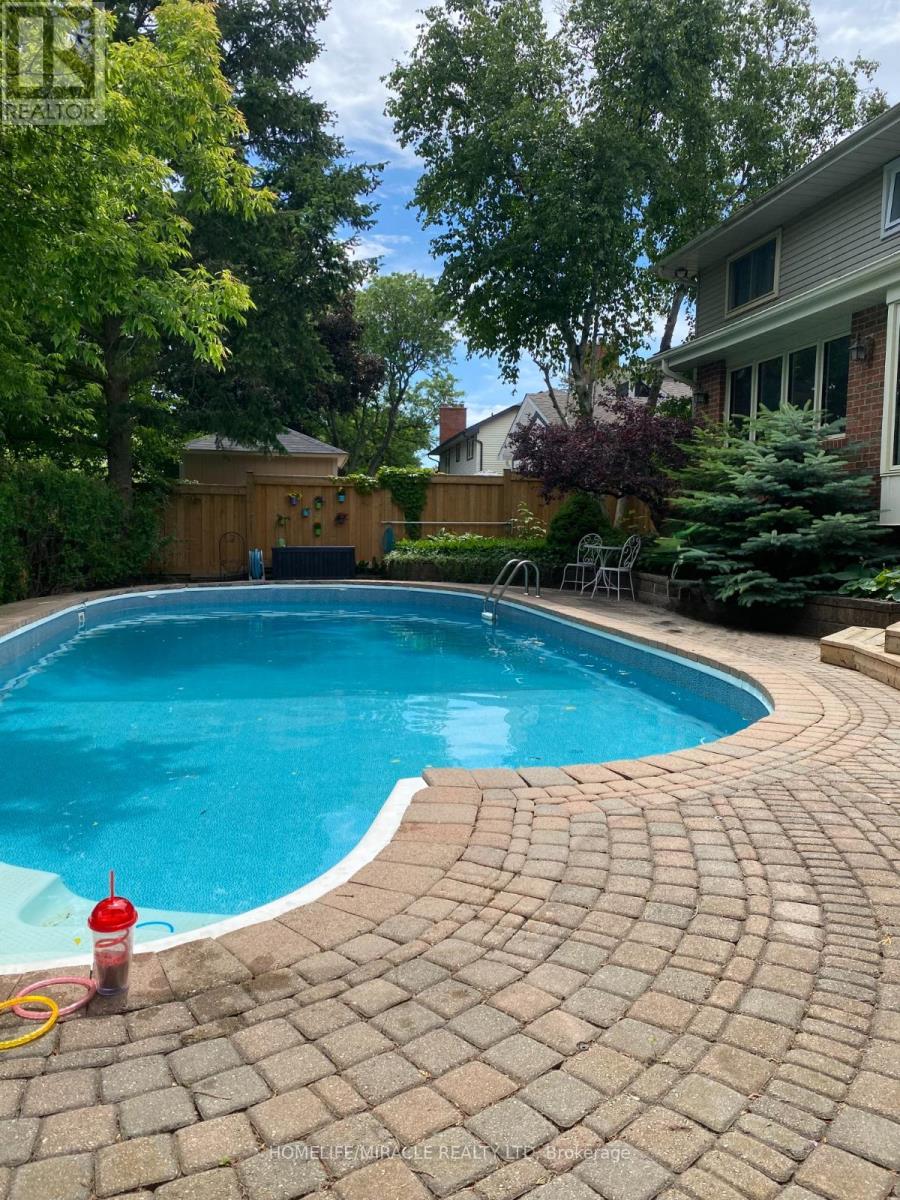 253 Mccraney Street W, Oakville, Ontario  L6H 3A9 - Photo 48 - W12978040