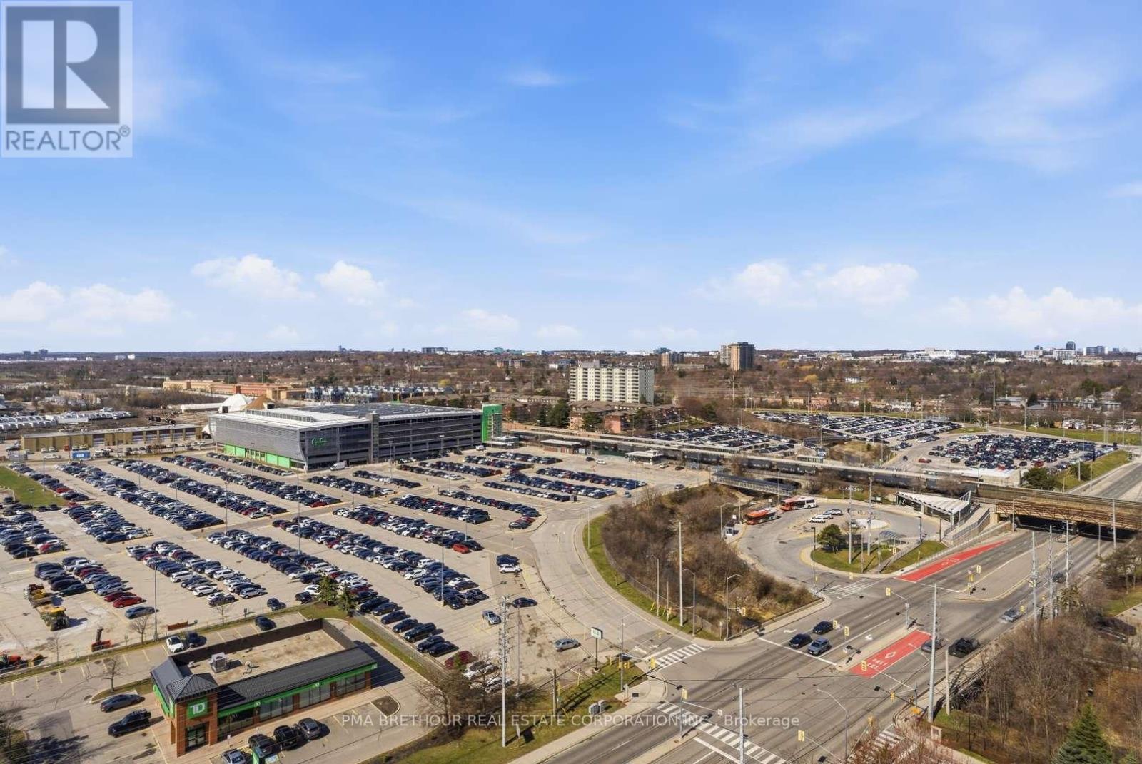 1811 - 1035 Southdown Road, Mississauga, Ontario  L5J 0A2 - Photo 11 - W12978052