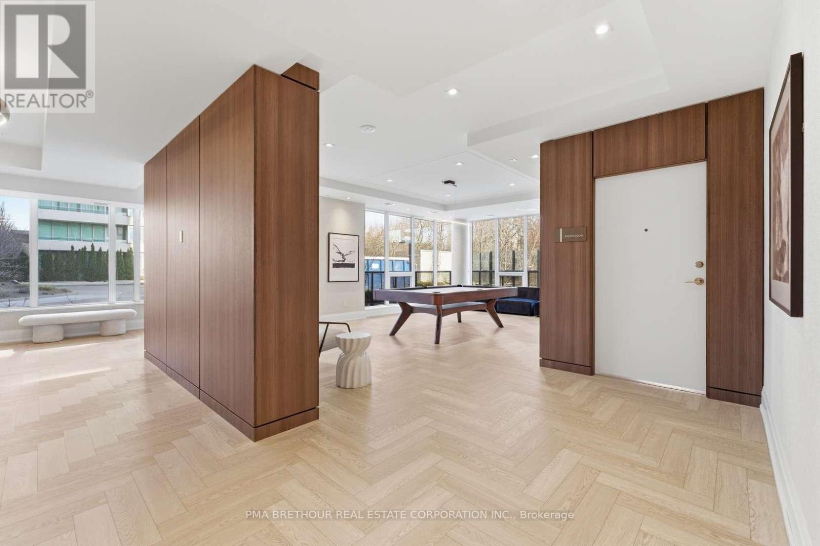 1811 - 1035 Southdown Road, Mississauga, Ontario  L5J 0A2 - Photo 22 - W12978052