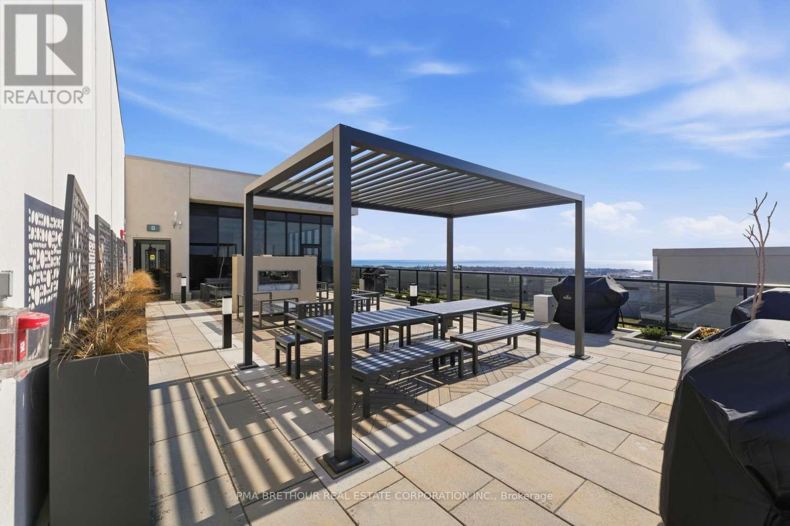 1811 - 1035 Southdown Road, Mississauga, Ontario  L5J 0A2 - Photo 28 - W12978052