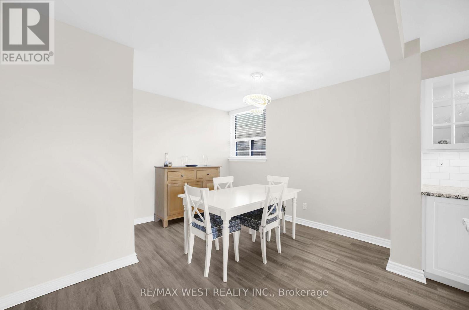 403 - 1425 Ghent Avenue, Burlington, Ontario  L7S 1X5 - Photo 4 - W12978064