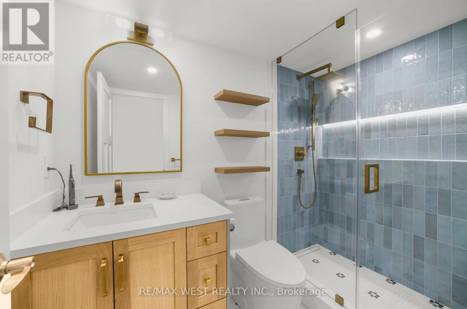 403 - 1425 Ghent Avenue, Burlington, Ontario  L7S 1X5 - Photo 9 - W12978064